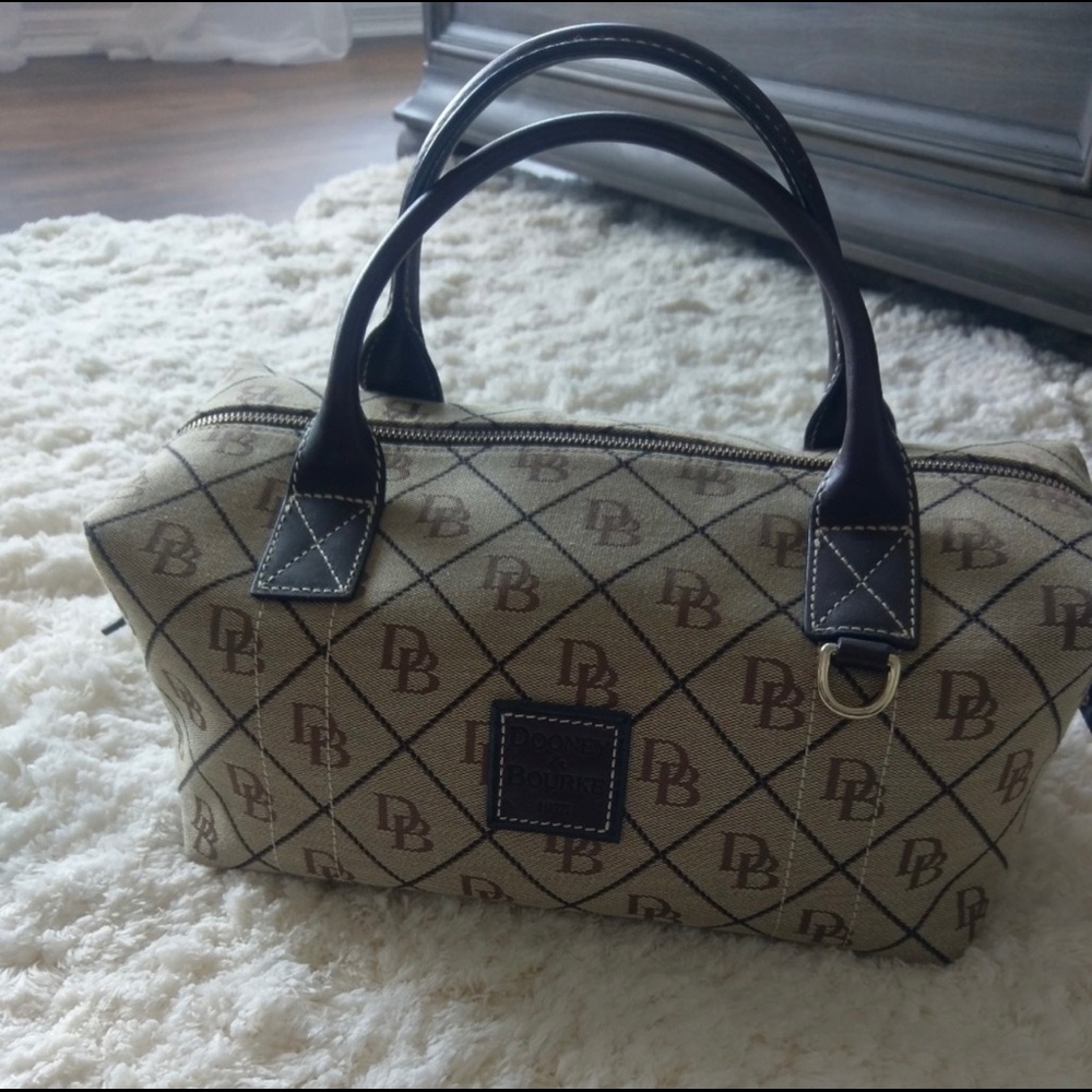 Reposh…Authentic Dooney & Bourke…small duffle